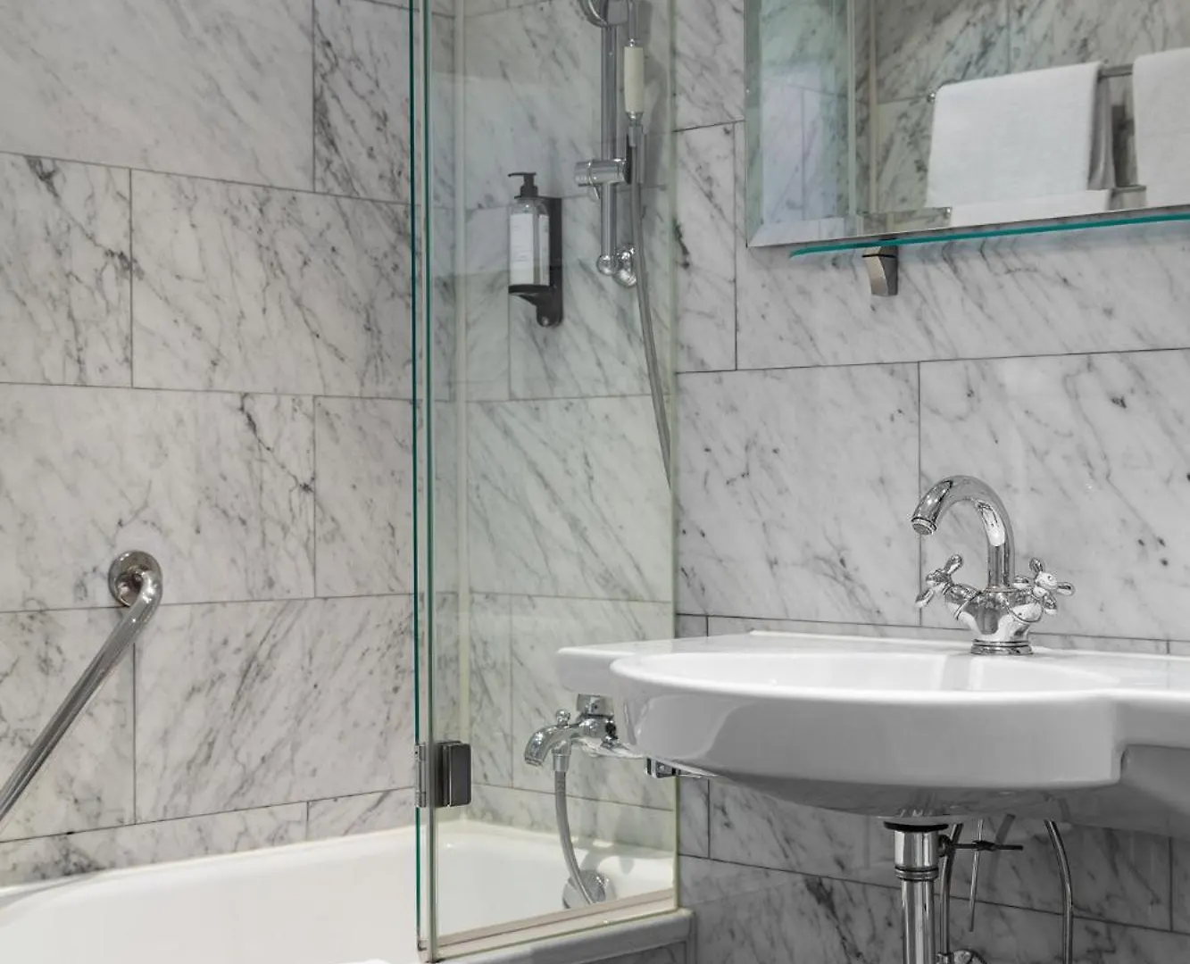 **** Aparthotel The Suite Hotel Garden Frankfurt am Main Germany